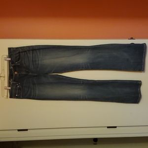 Levi's demi curve bootcut, medium to dark wash